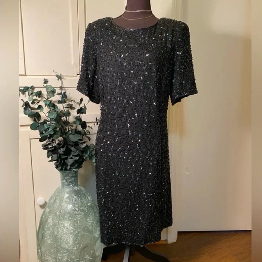 Karl Lagerfeld shift dress back zipper sparkle texture and stretch size 16